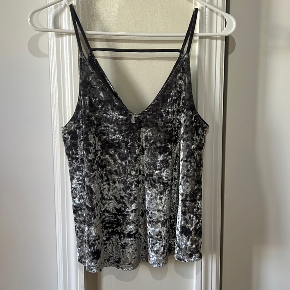 3/$25 ❤️ American Eagle Cami